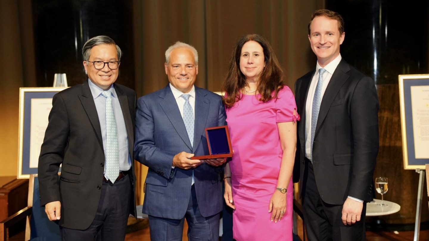 Columbia Engineering Dean Shih-Fu Chang, Thomas Caulfield, Ana Rodriguez, and Reid Ellison posing for a photo